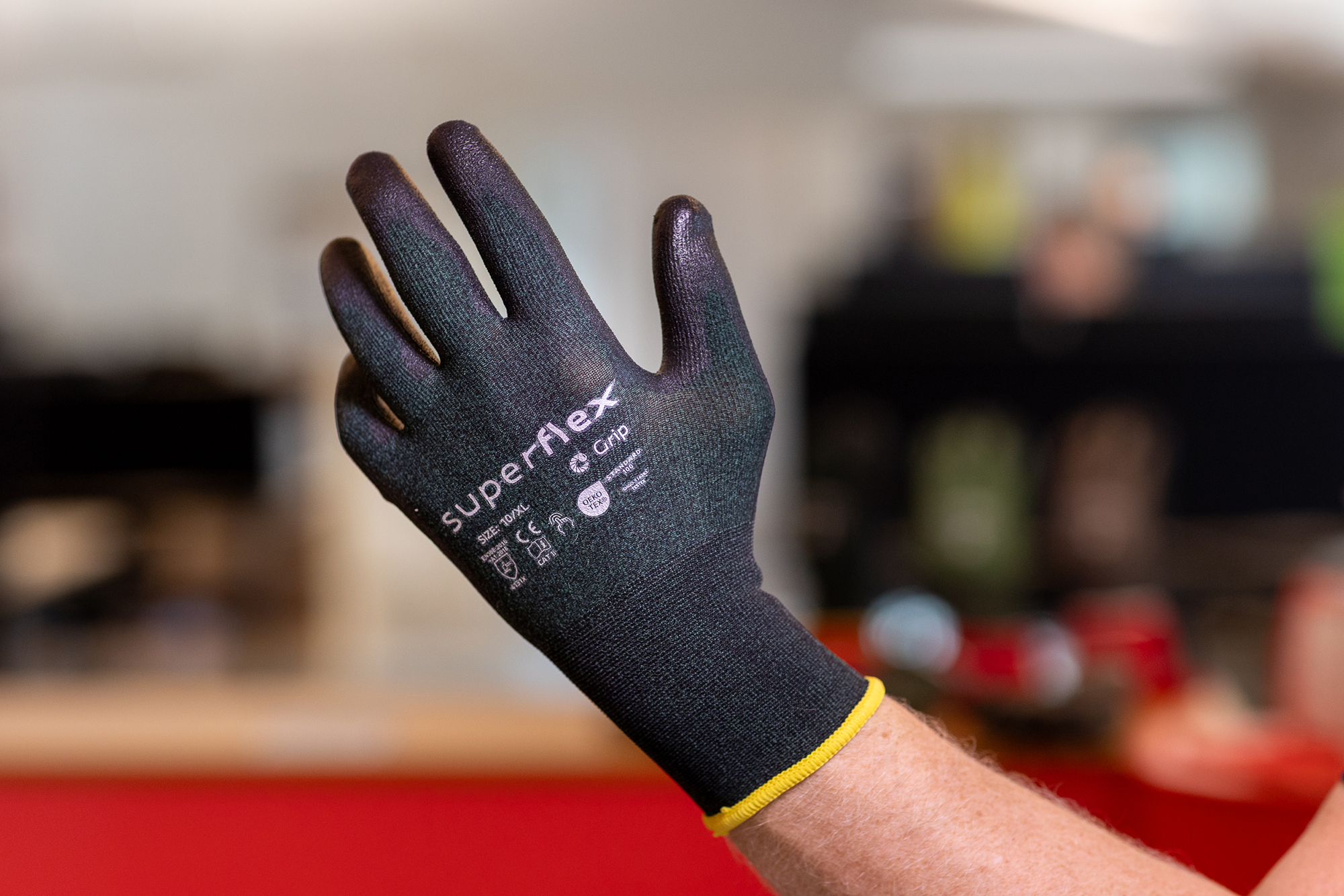 Superflex Grip thin and flexible assembly glove