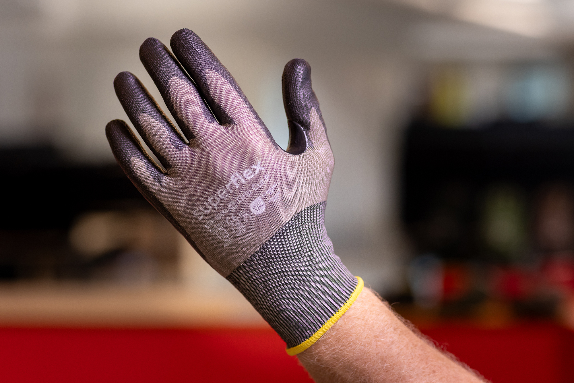 Superflex Grip Cut F thin, strong and flexible cut-resistant work glove